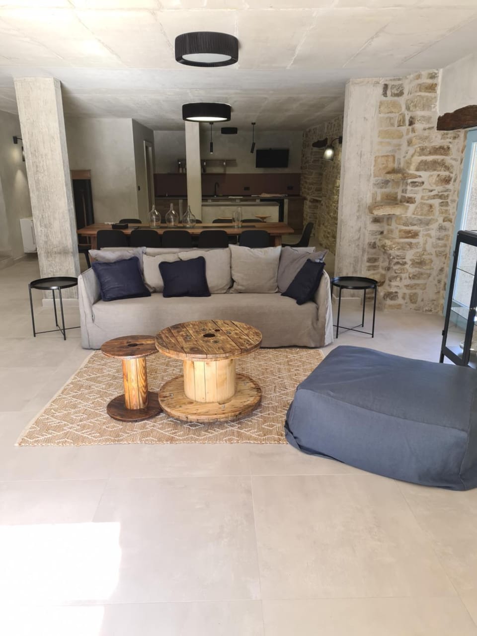 Kitchen or kitchenette, Living room, Dining area