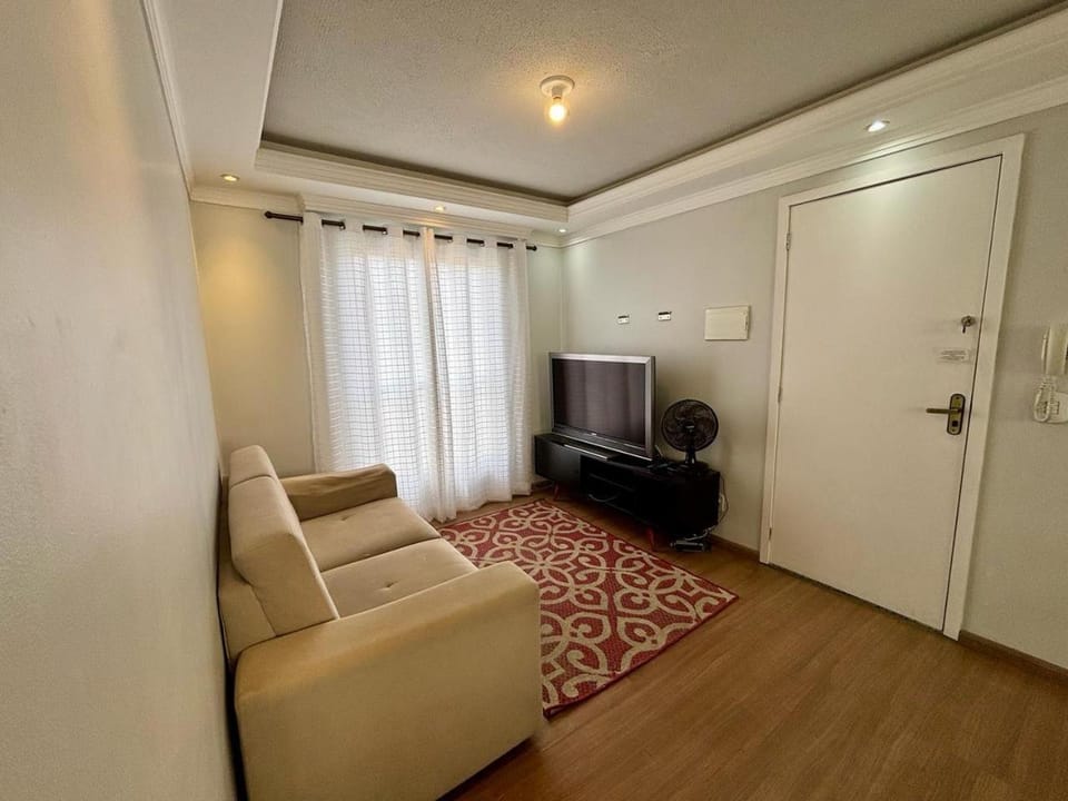 Apto 3 quartos próximo aeroporto net 500 Mb, garagem e smart tv Apartment in São José dos Pinhais