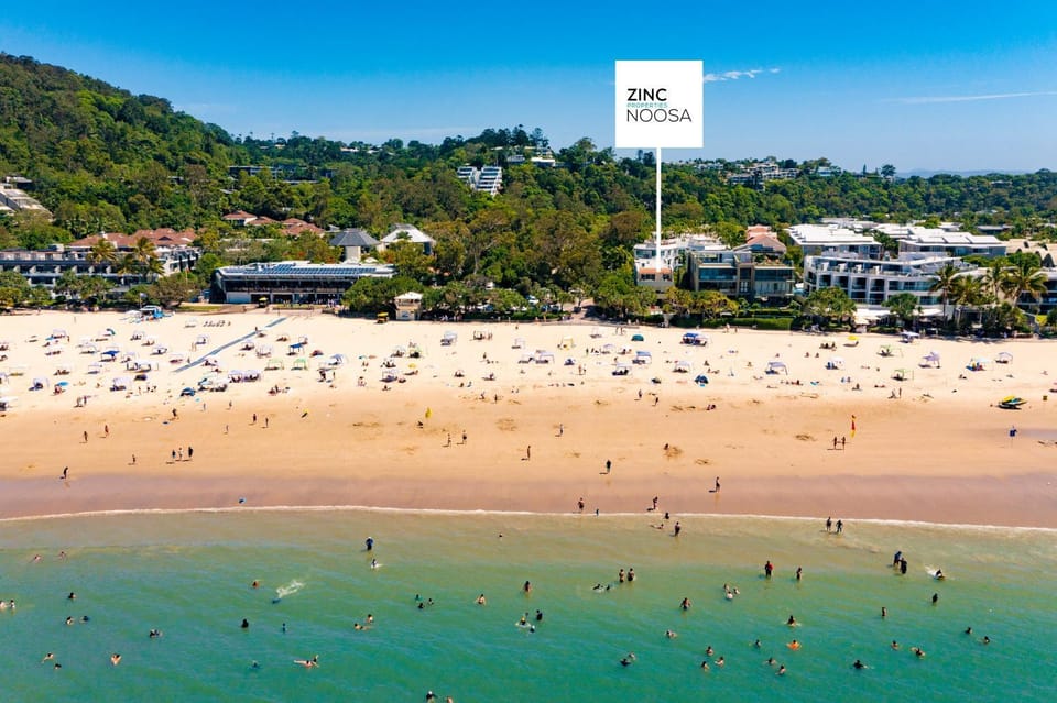 Beach, Location