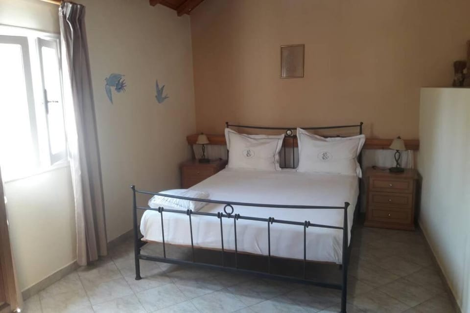 AMYGDALIA House in Peloponnese, Western Greece and the Ionian