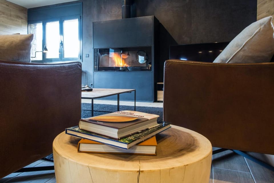 Living room, Seating area, flat iron