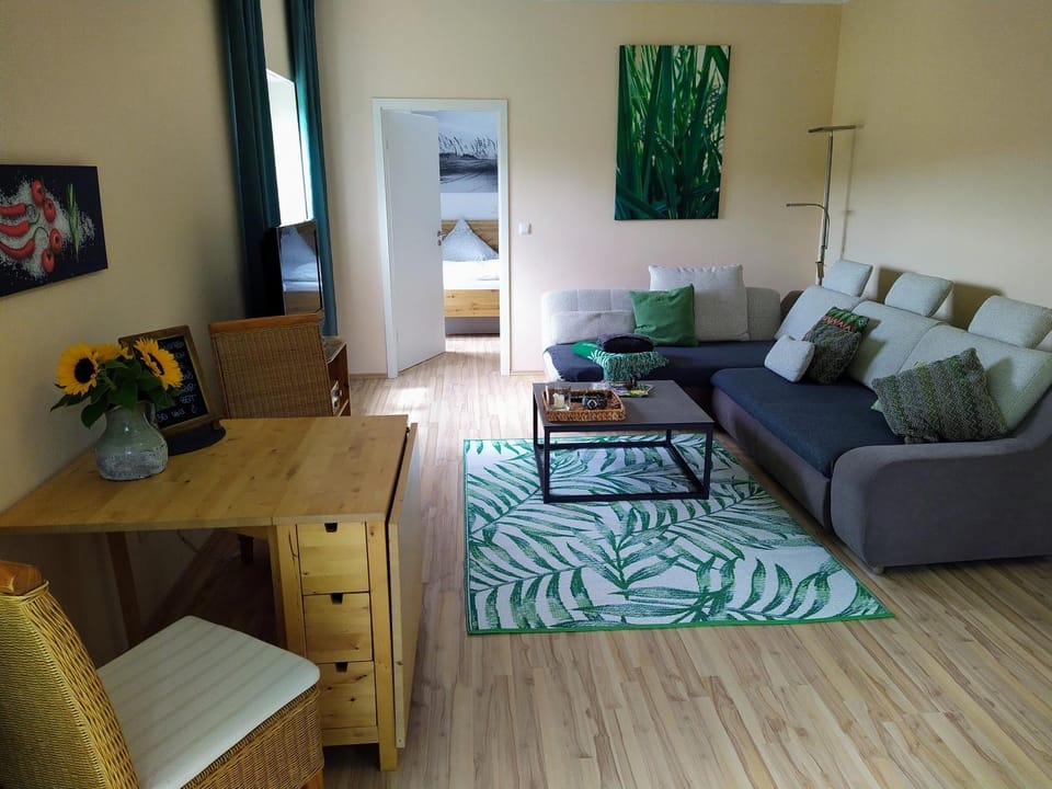 Entspannen im Grünen, Ferienwohnung mit eigenem Garten Apartment in Hesse