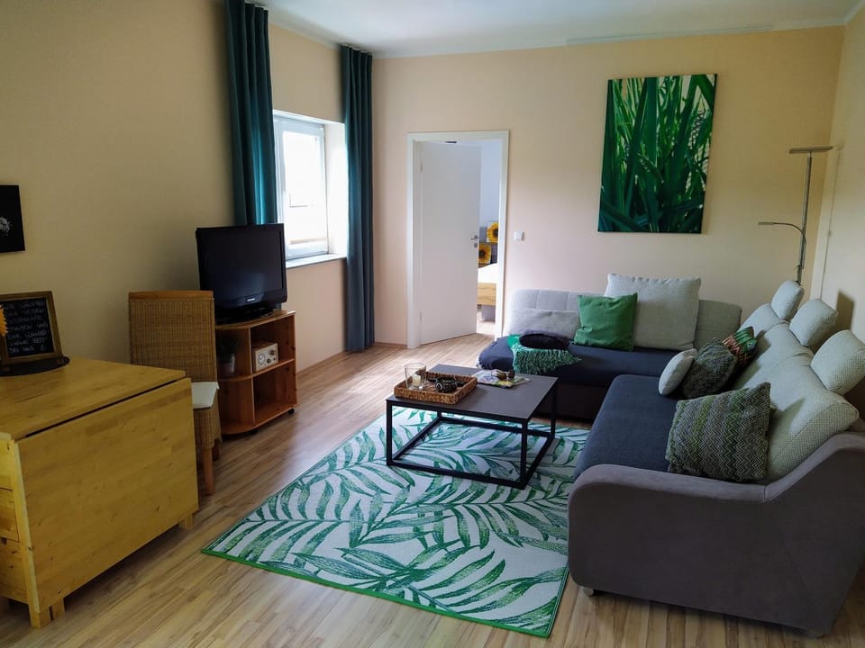 Entspannen im Grünen, Ferienwohnung mit eigenem Garten Apartment in Hesse