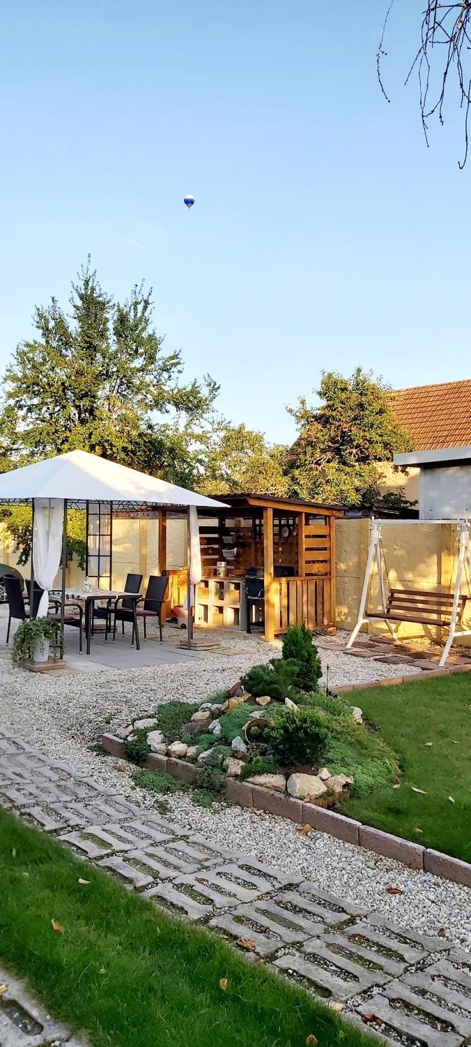 Mezei Kuckó Apartman Vacation rental in Hungary