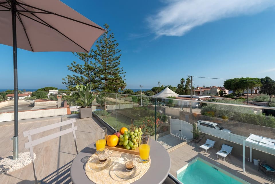 View (from property/room), Balcony/Terrace, Other