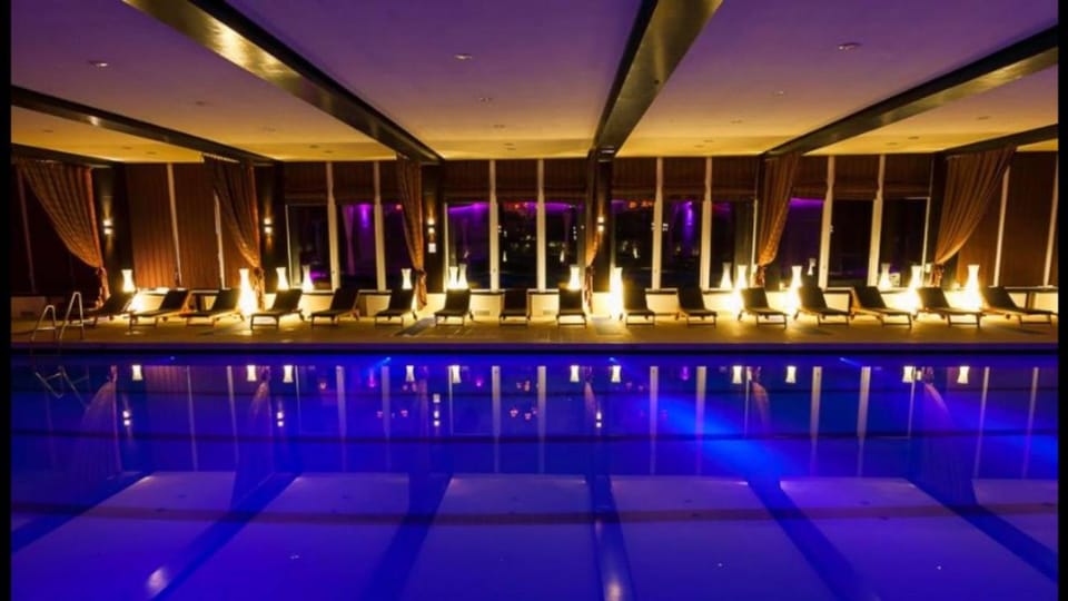 Pool view, Swimming pool