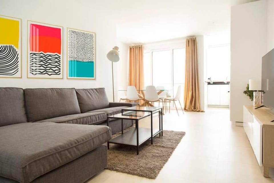 Kitchen or kitchenette, Living room, Dining area