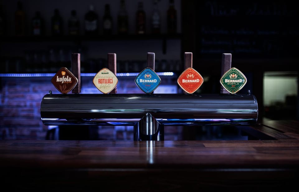 Restaurant/places to eat, Lounge or bar, Logo/Certificate/Sign, Drinks