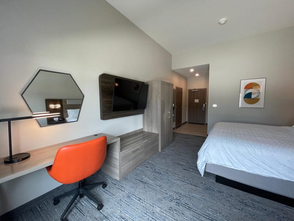 Holiday Inn Express & Suites - Ft. Smith - Airport by IHG Hotel in Fort Smith