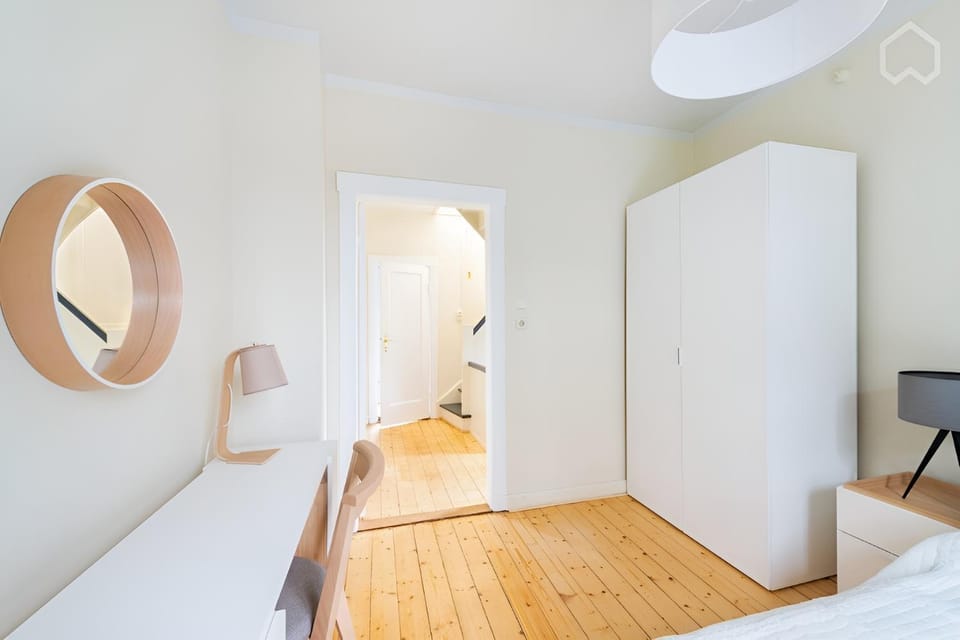 Bed, Photo of the whole room, Bedroom, wardrobe