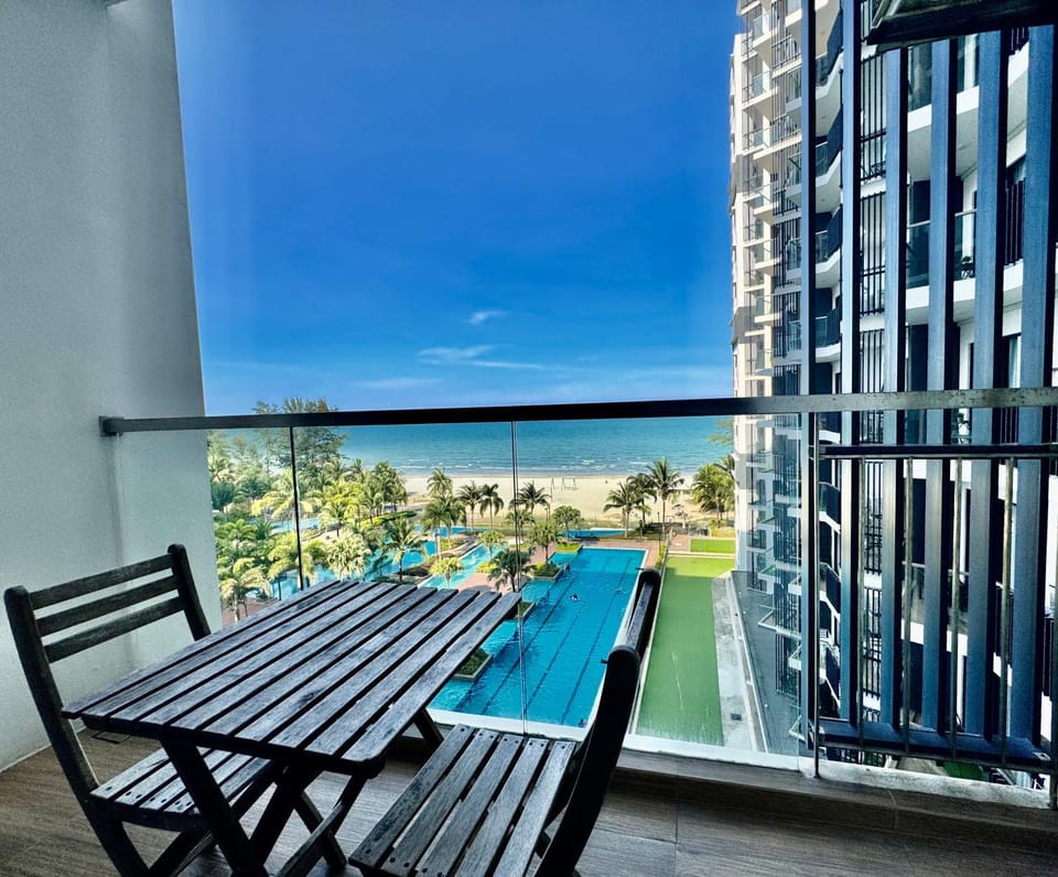 Isix Seaview 2R2B at Timurbay Pantai Balok Kuantan Pahang Apartment in Terengganu, Malaysia
