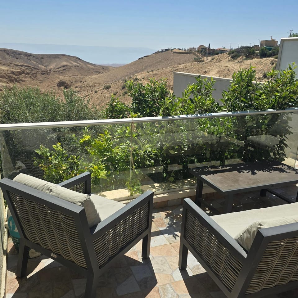 " ARADA " Luxury House Villa in South District