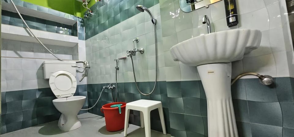 Shower, Toilet, Bathroom, bidet