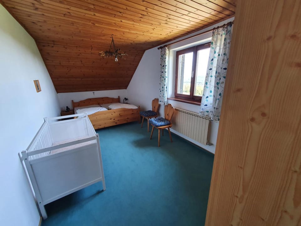 cot, bunk bed