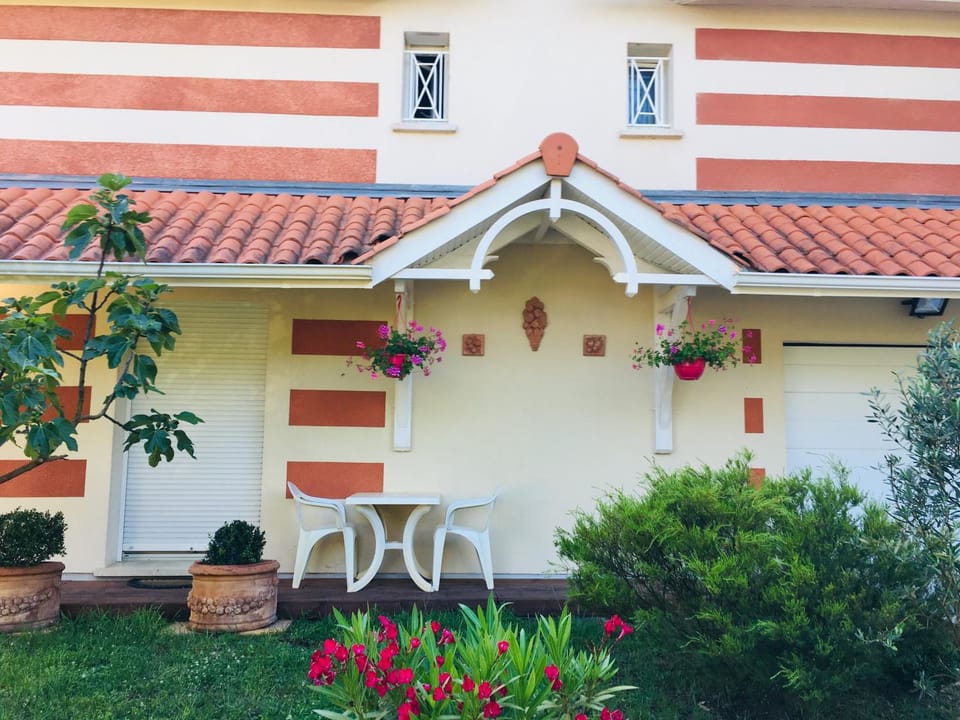 Chambres d'Hôtes d'Aliénor Bed and Breakfast in Soulac-sur-Mer