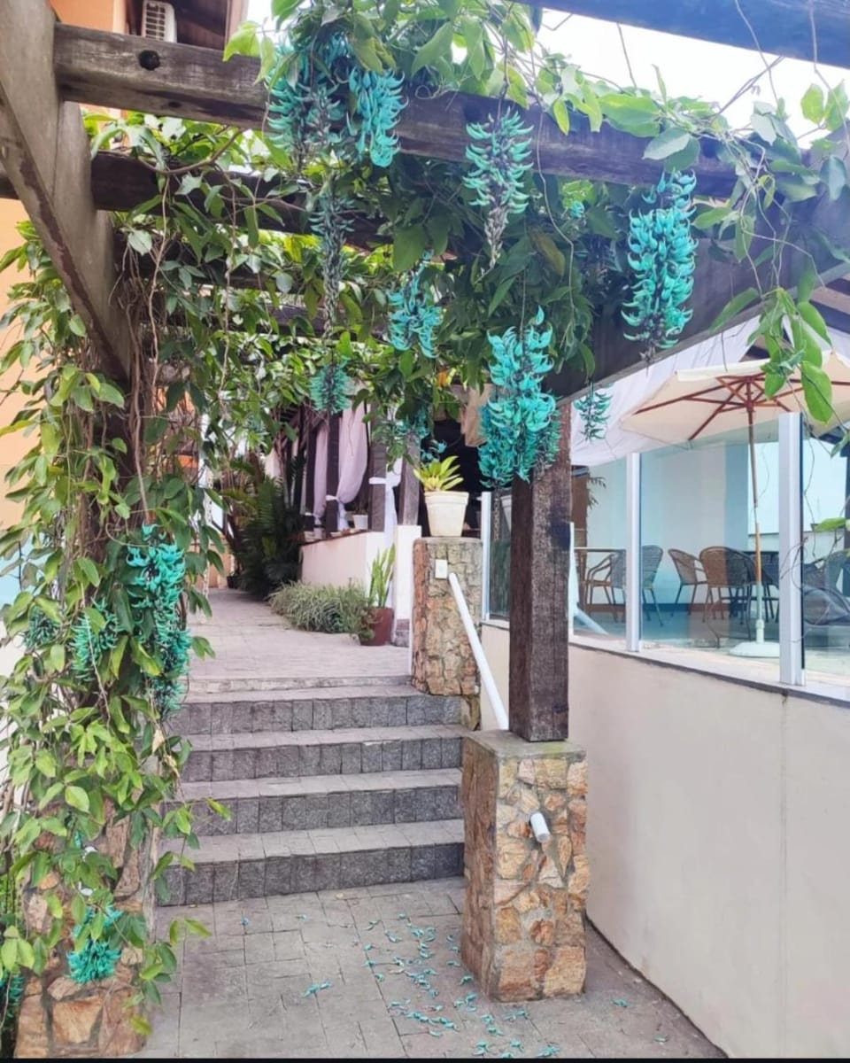 CAMINHO DAS PRAIAS GUESTHOUSE Bed and Breakfast in Caraguatatuba