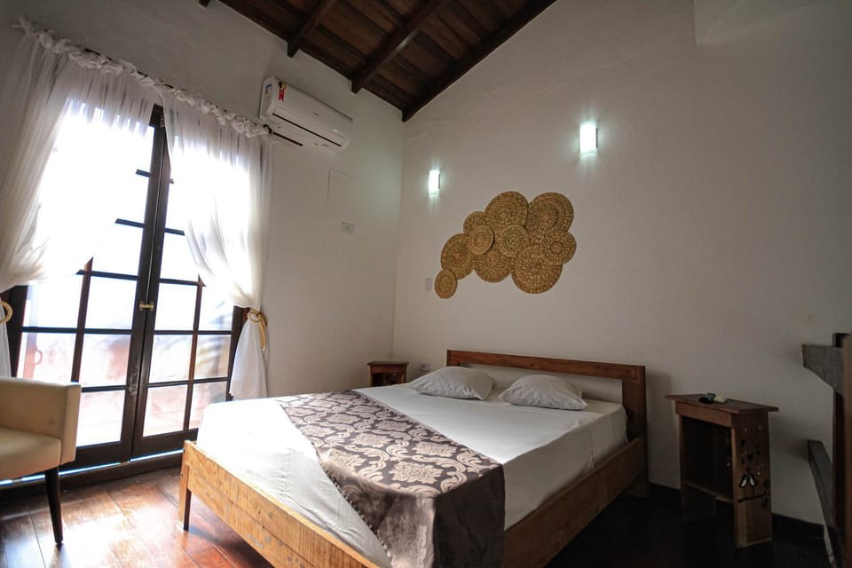 CAMINHO DAS PRAIAS GUESTHOUSE Bed and Breakfast in Caraguatatuba