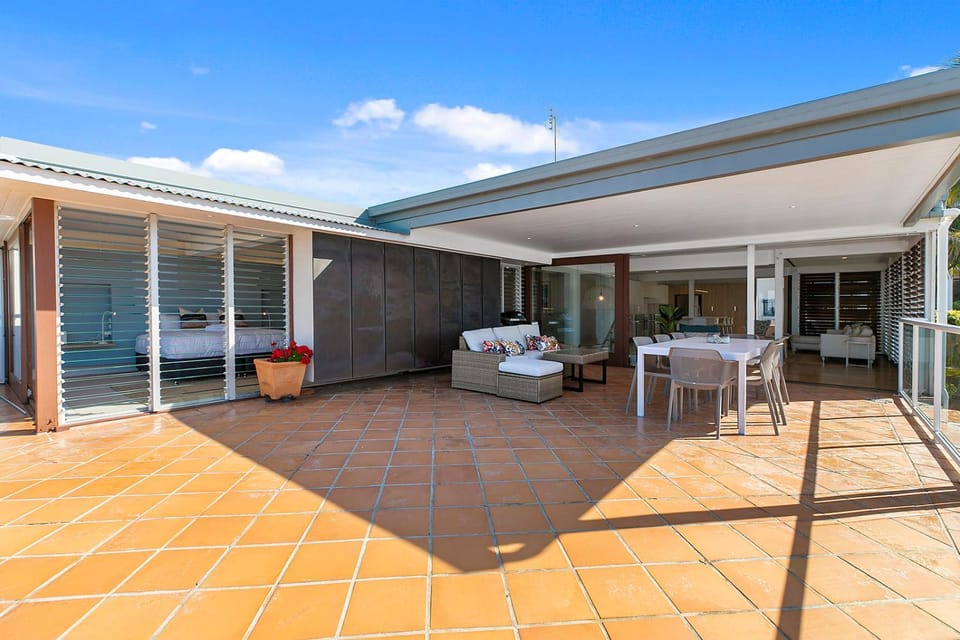Patio, BBQ facilities, Balcony/Terrace