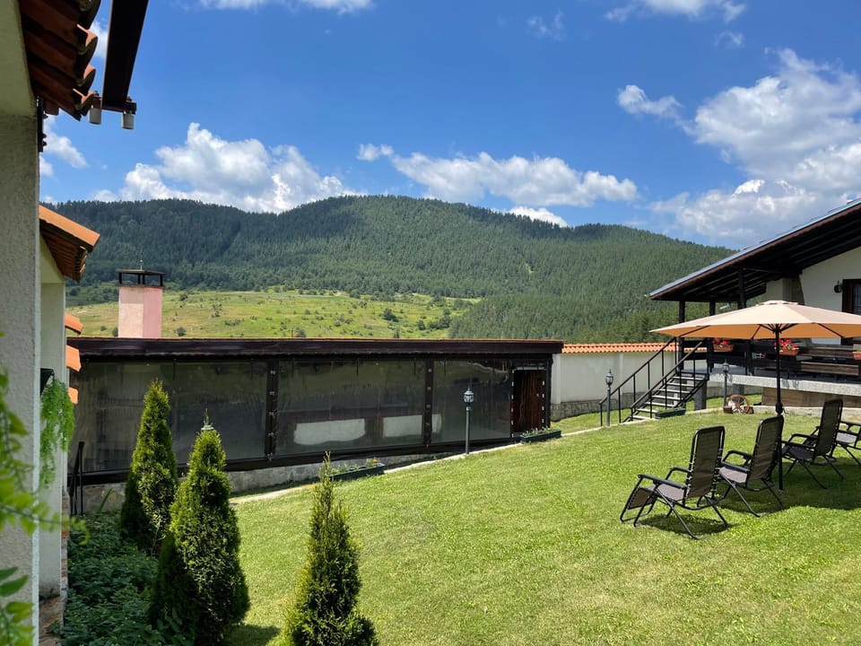 ПАУНОВАТА КЪЩА Villa in Plovdiv Province