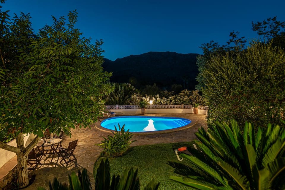 Pool view, Swimming pool, Swimming pool