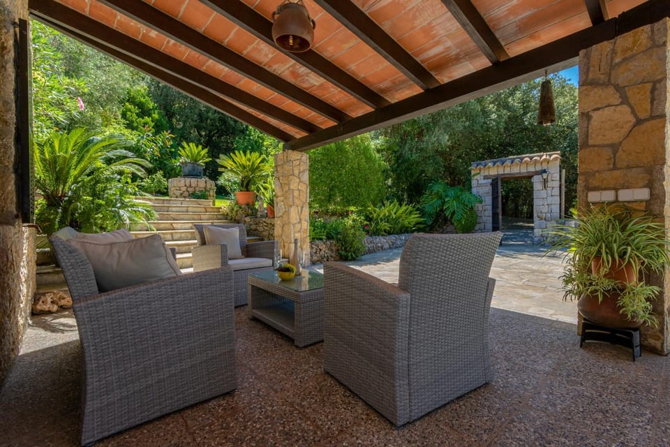 Patio, BBQ facilities, Garden, Balcony/Terrace