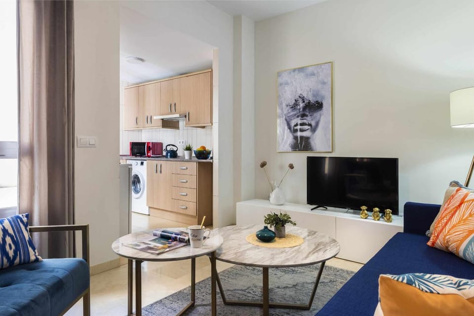 TV and multimedia, Kitchen or kitchenette, Living room