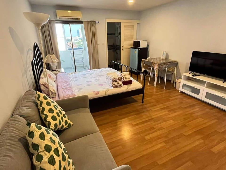 KING BED OLD TOWN&NIGHT BAZAAR Quiet comfortable Apartment in Chiang Mai