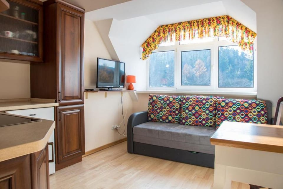 Living room, Bedroom