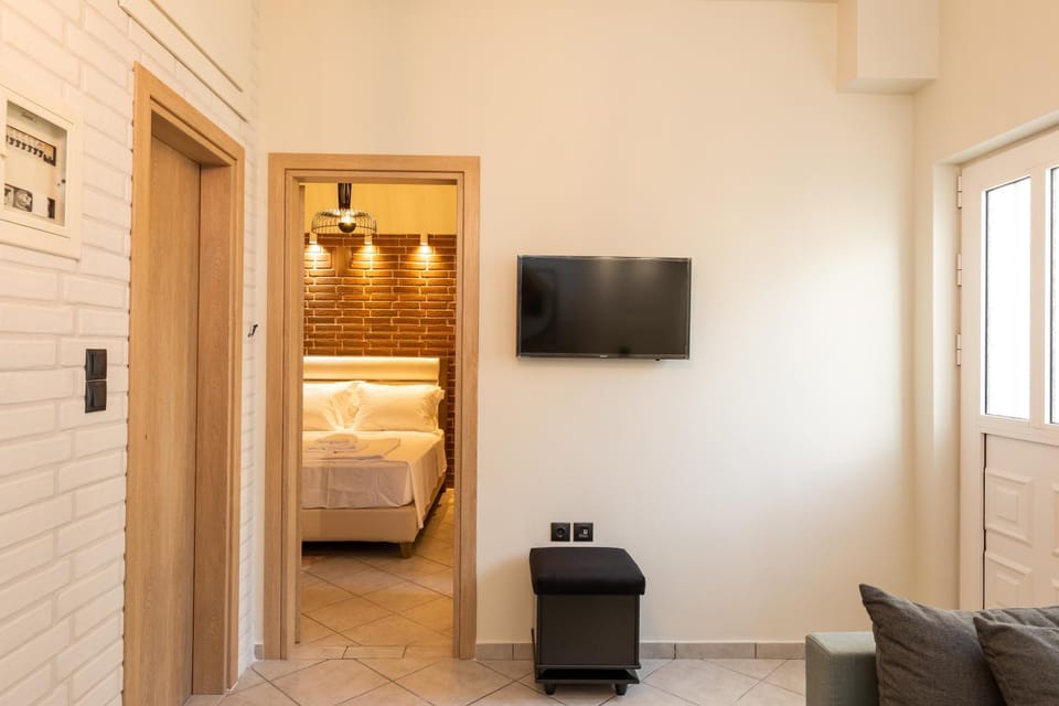 Communal lounge/ TV room, TV and multimedia