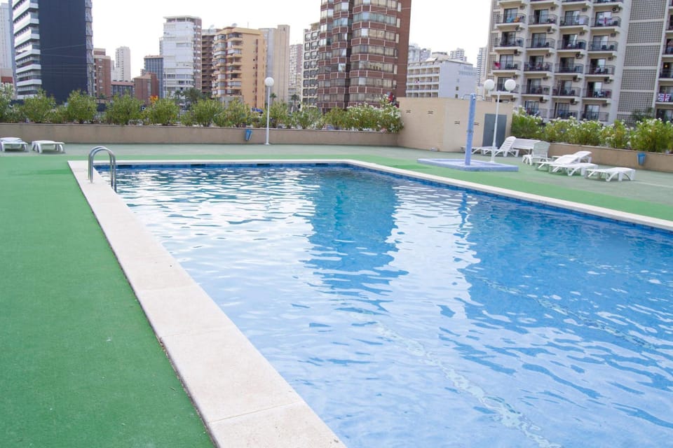 Swimming pool, Swimming pool