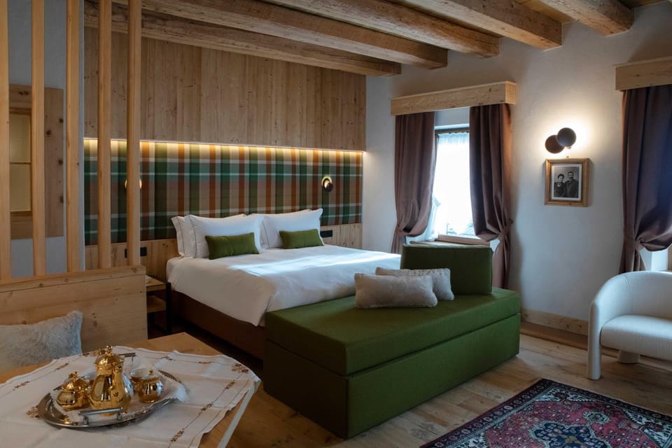 Bed, Photo of the whole room
