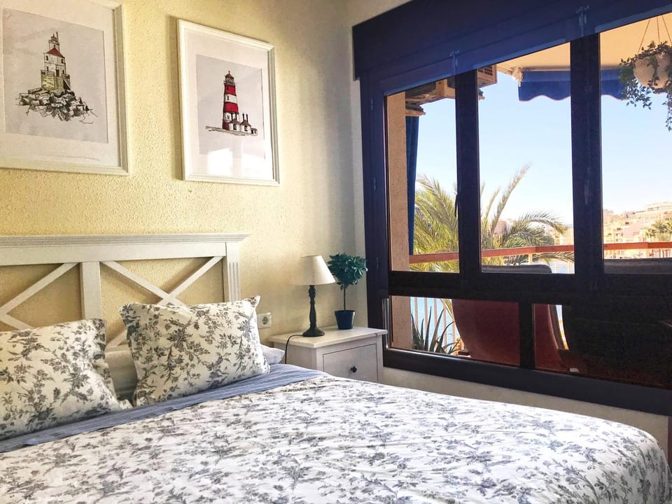 Bed, Bedroom, Sea view