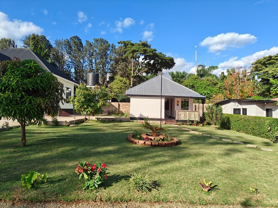 Dans place Bed and Breakfast in Tanzania