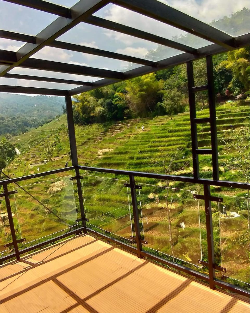 Rumah Kina Putih Bed and Breakfast in West Java