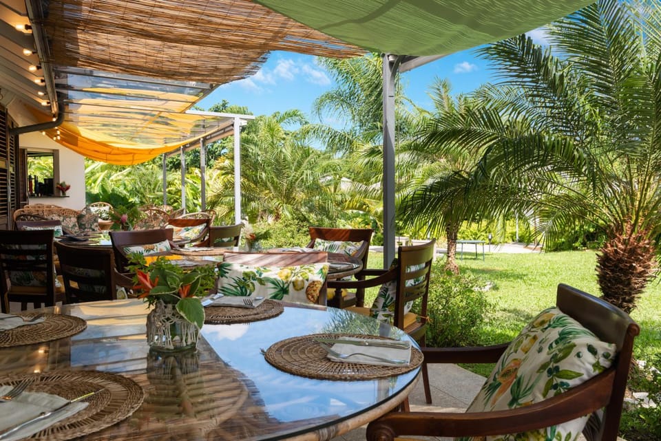 Patio, Restaurant/places to eat
