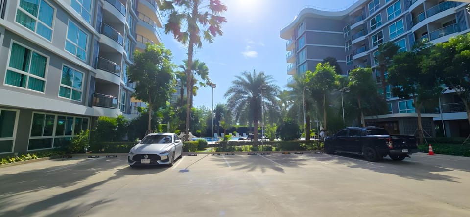 Day, Parking