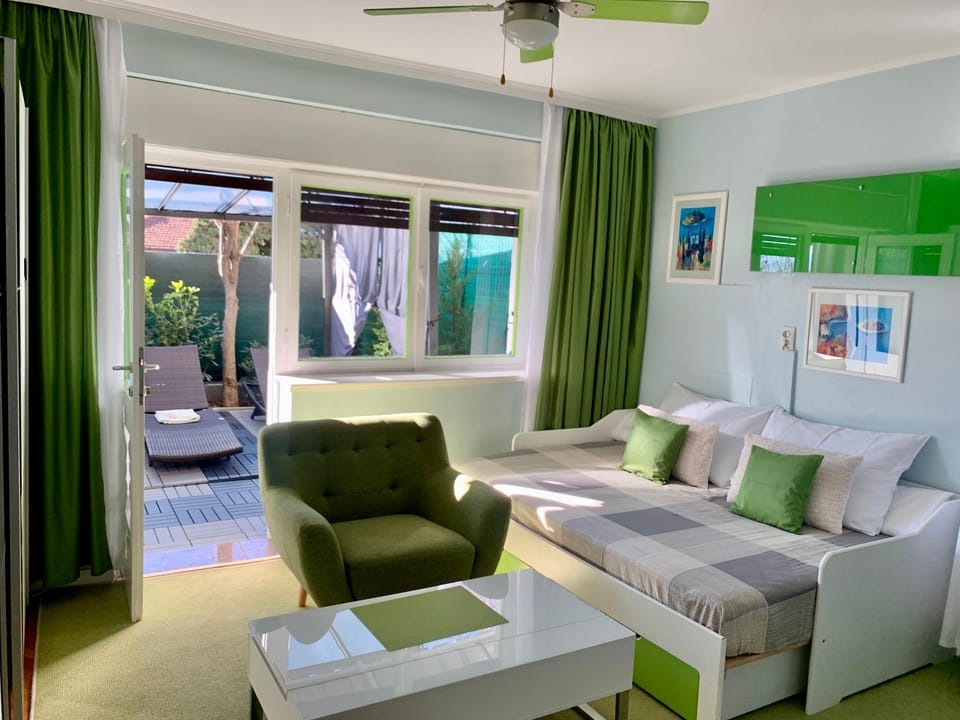 Living room, Bedroom