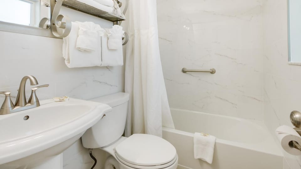 Bathroom, Bath