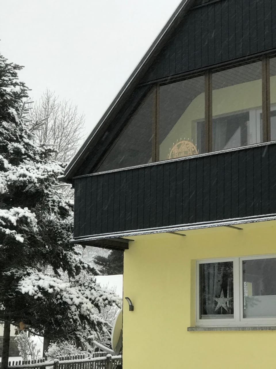 Facade/entrance, Winter