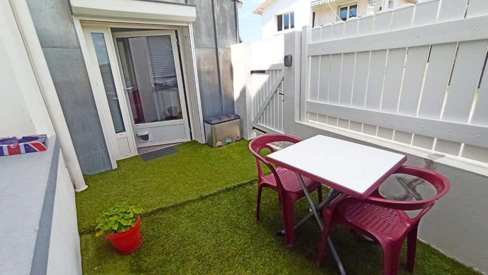 Patio, Garden, Balcony/Terrace, Inner courtyard view