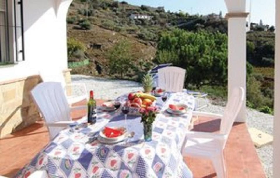 Food close-up, Garden, Balcony/Terrace, Garden view, Alcoholic drinks