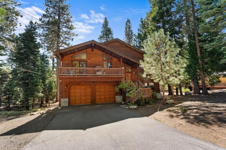 The Wildwood Lodge House in Tahoe Vista