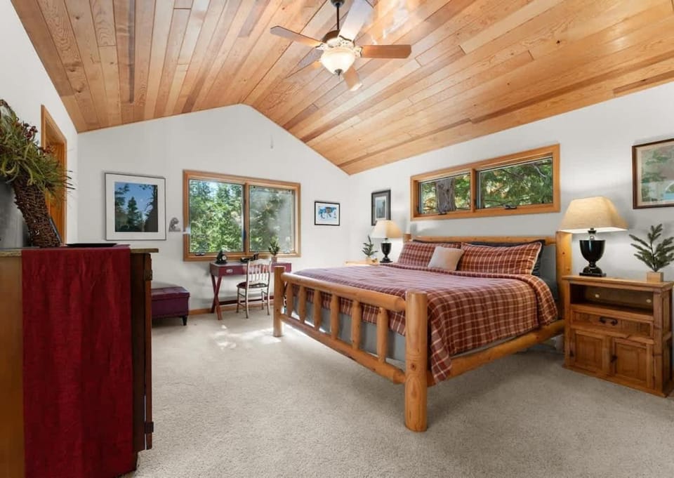 The Wildwood Lodge House in Tahoe Vista
