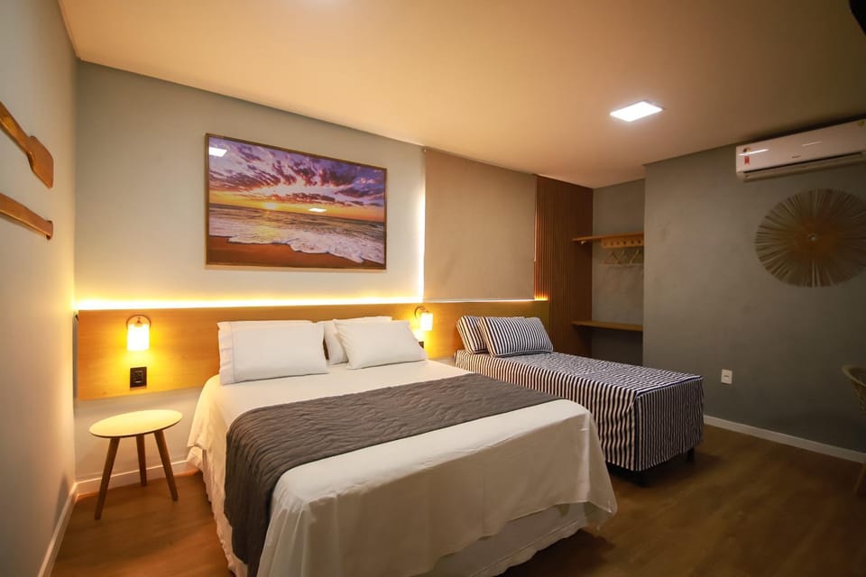 Bed, Photo of the whole room, Bedroom, air conditioner