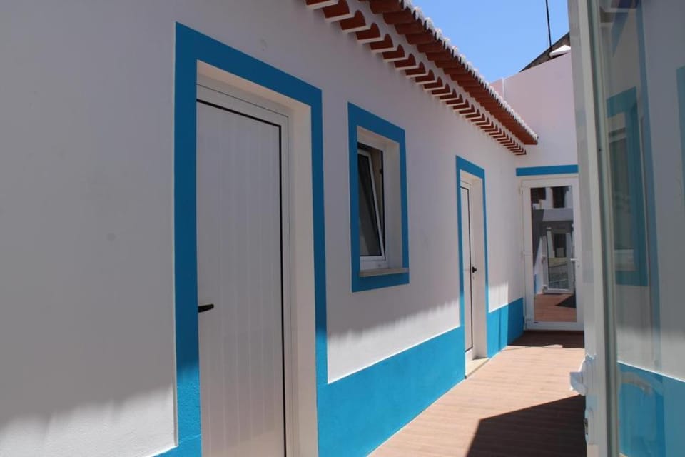 Sudoeste Guest House Bed and Breakfast in Odeceixe