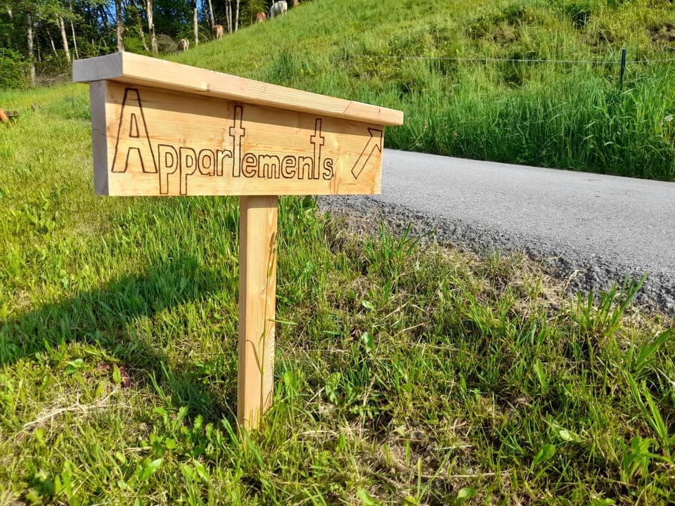 Spring, Property logo or sign