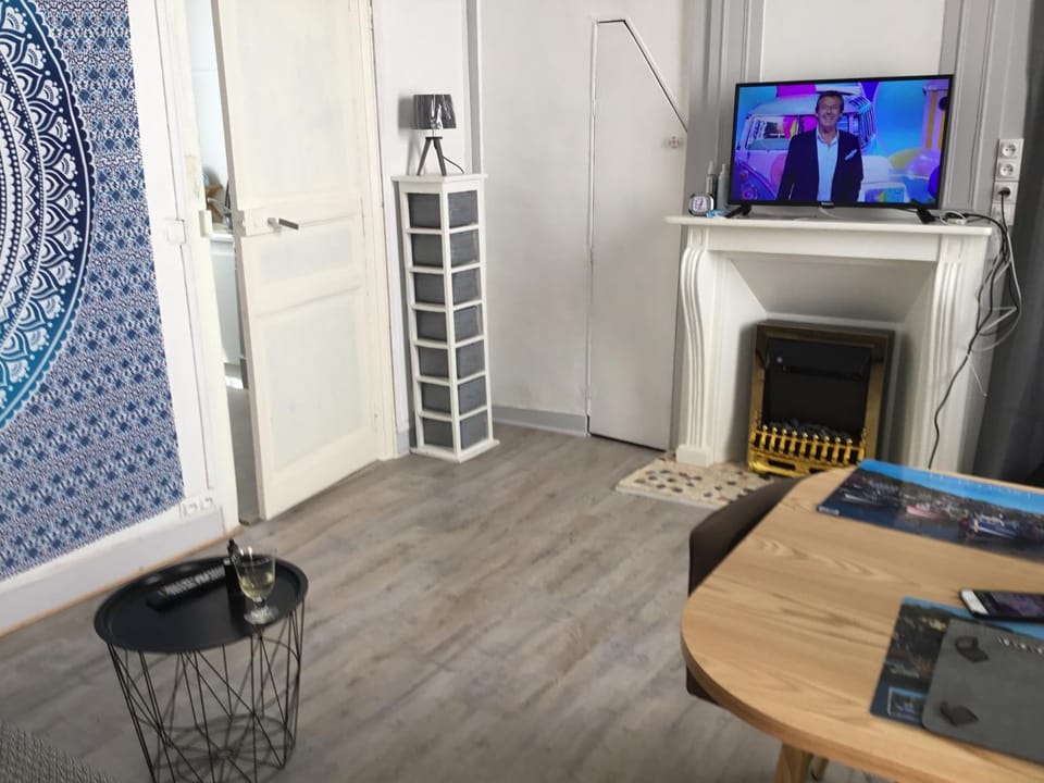 Avec un minimum de 3 nuits Studio 80 m de la mer et 300 m des commerces Apartment in Normandy