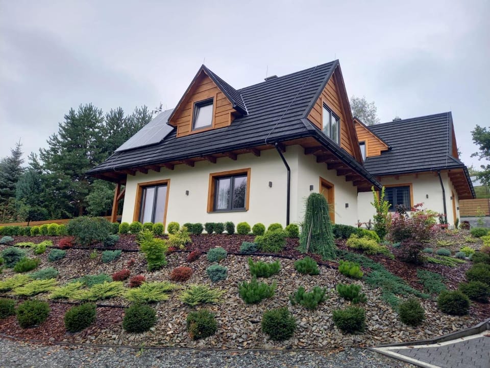Property building, Garden view