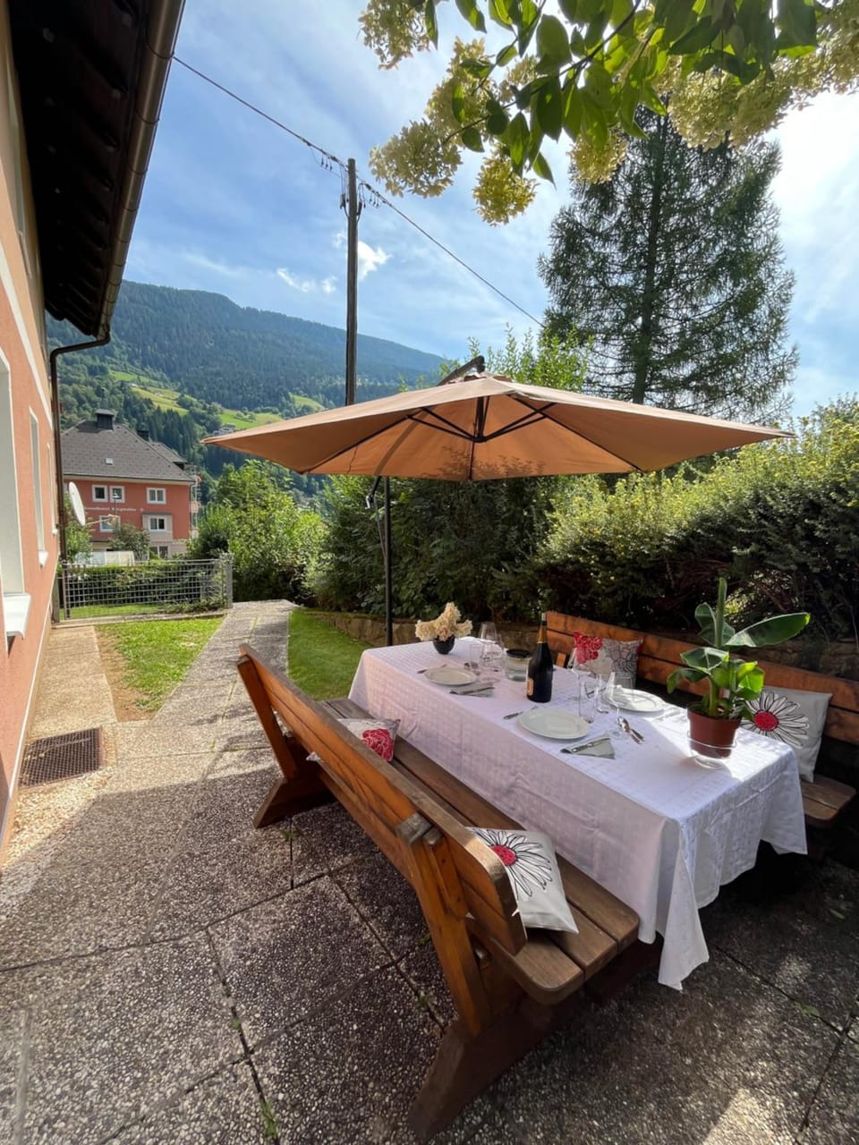 Garden, Dining area