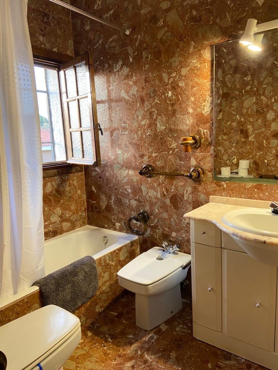Bathroom, Bath